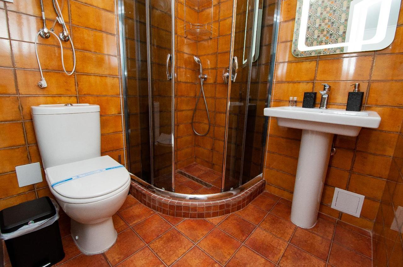 Suites On Chaikovskogo Odessa Ngoại thất bức ảnh