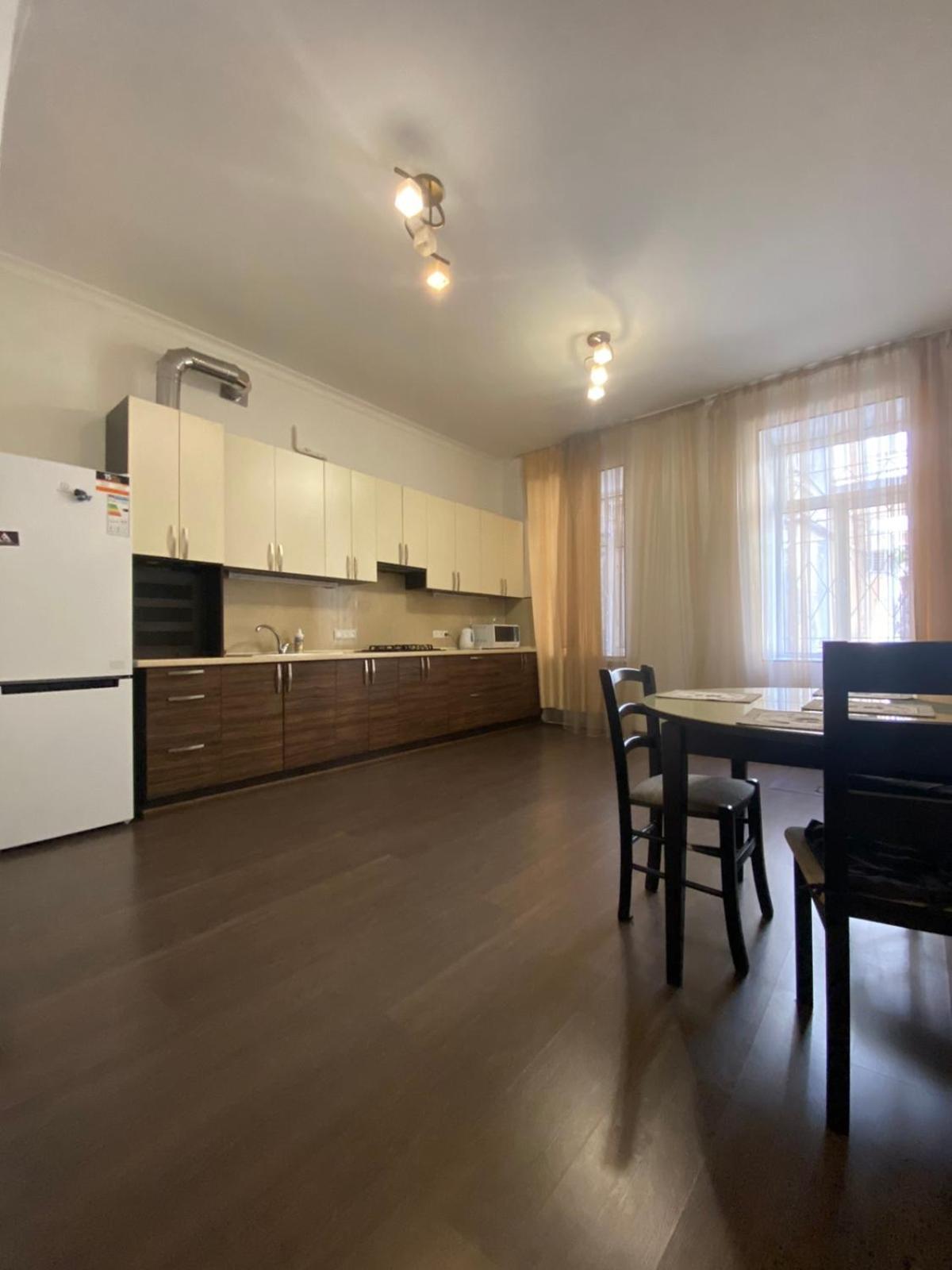 Suites On Chaikovskogo Odessa Ngoại thất bức ảnh