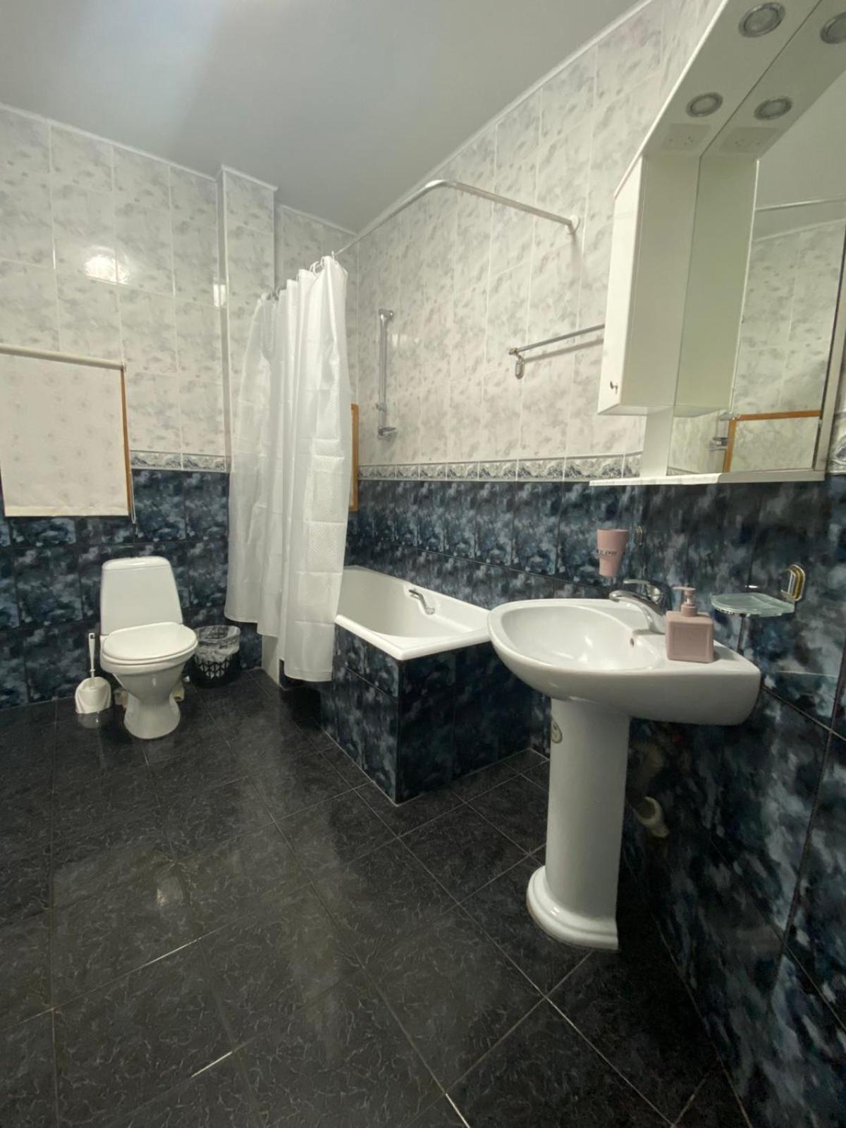 Suites On Chaikovskogo Odessa Ngoại thất bức ảnh